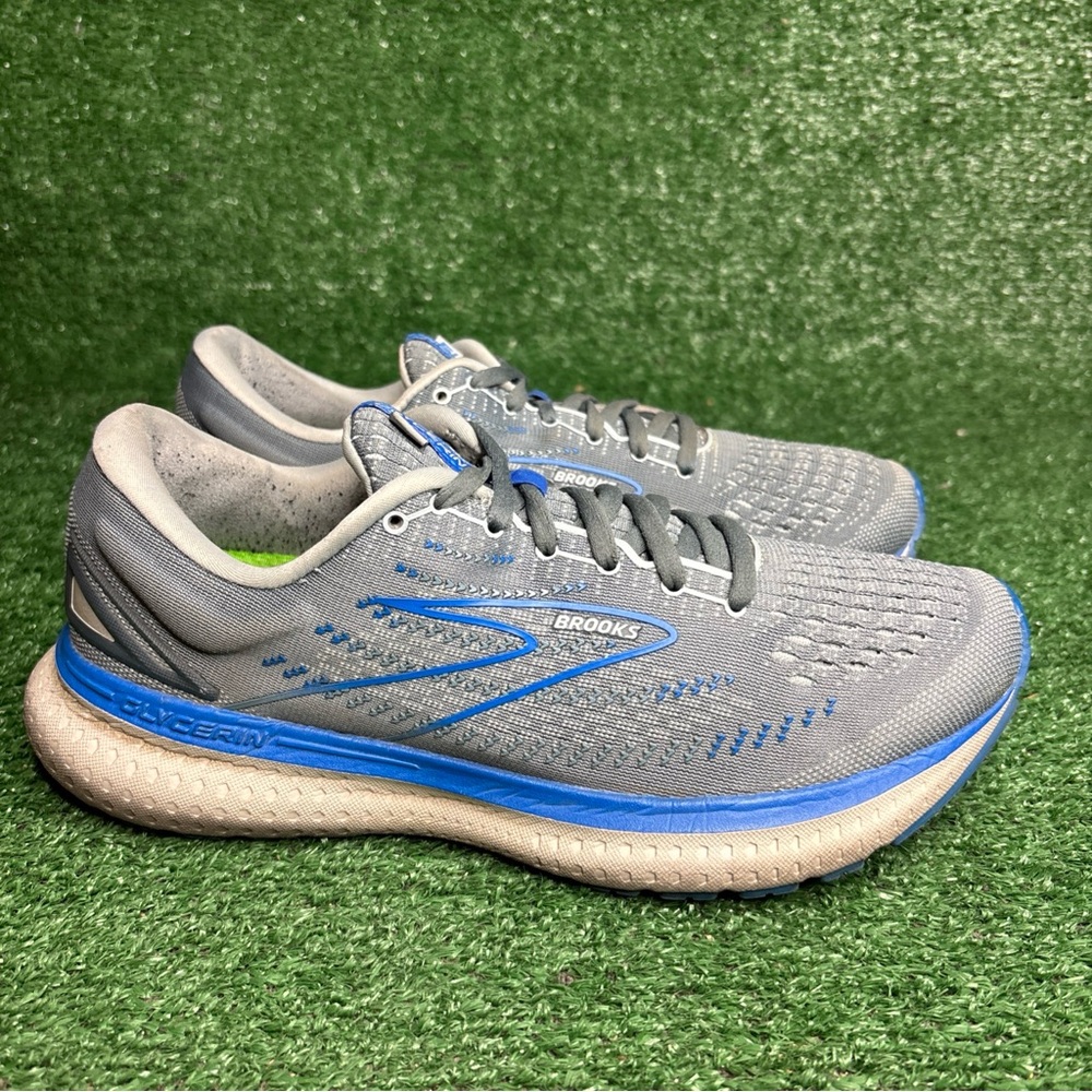 Brooks Men's Gray and Blue Running Sneakers with Cushioned Sole